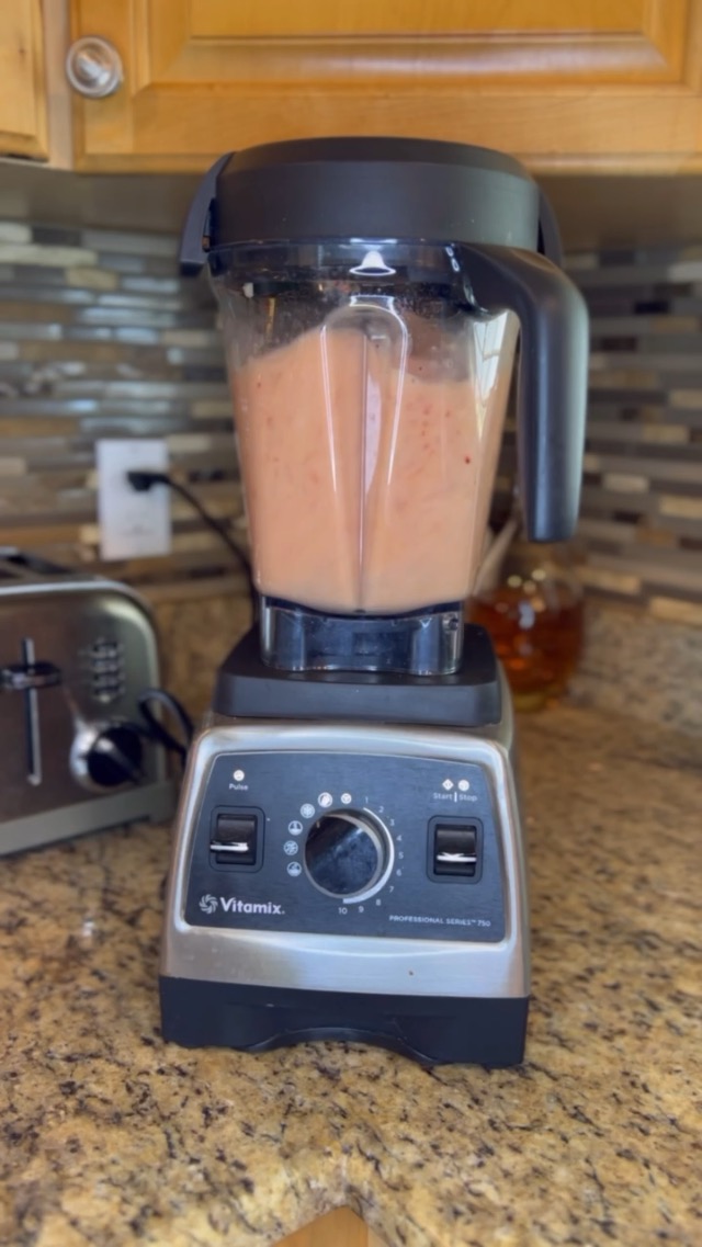 Watch Vitamix Professional Series 750 Blender is the BEST! on